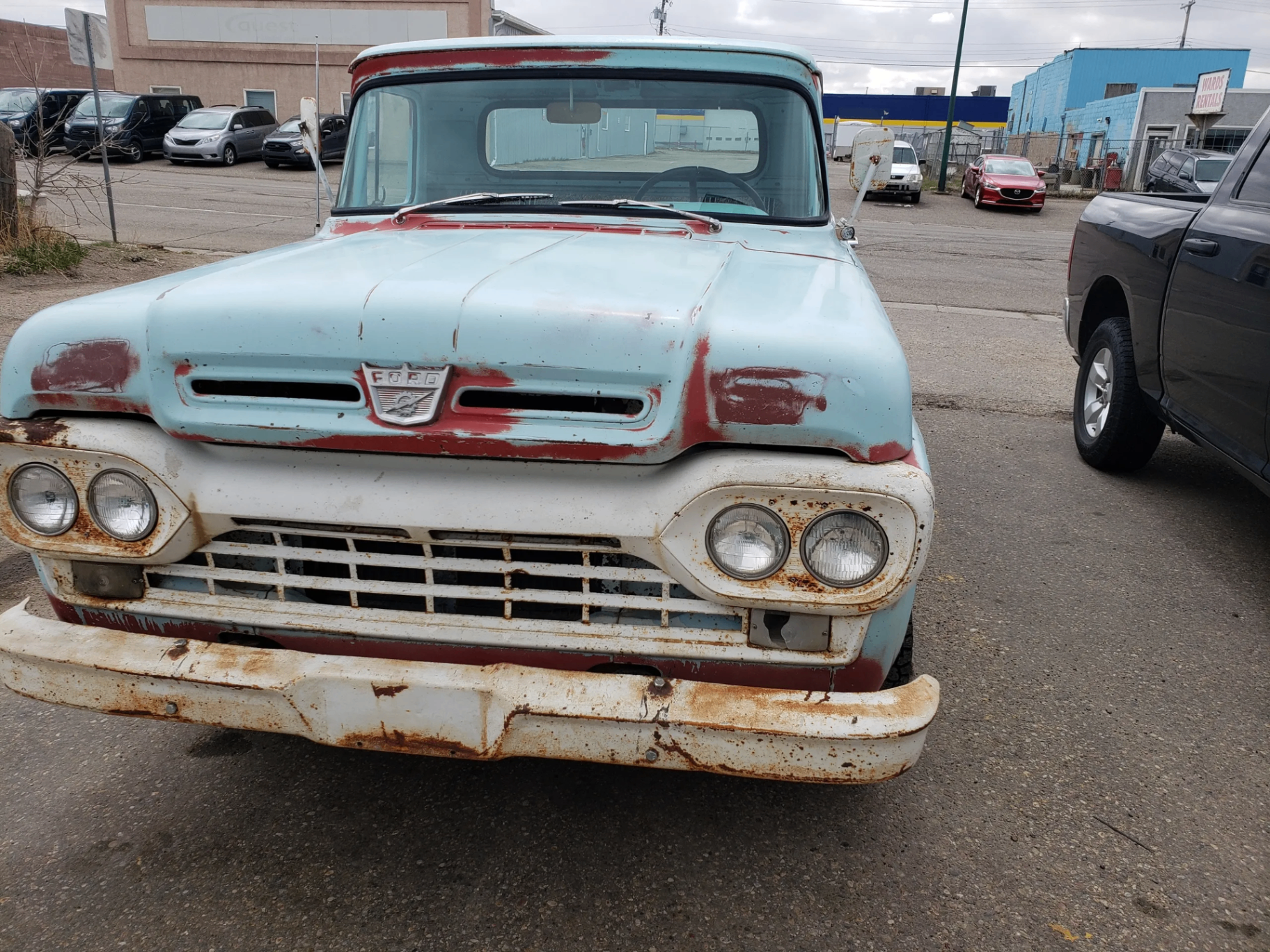 Patina Ford truck front end